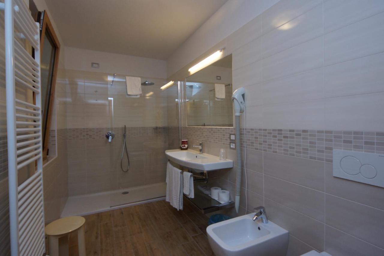 Hotel Alpi Malcesine Eksteriør billede