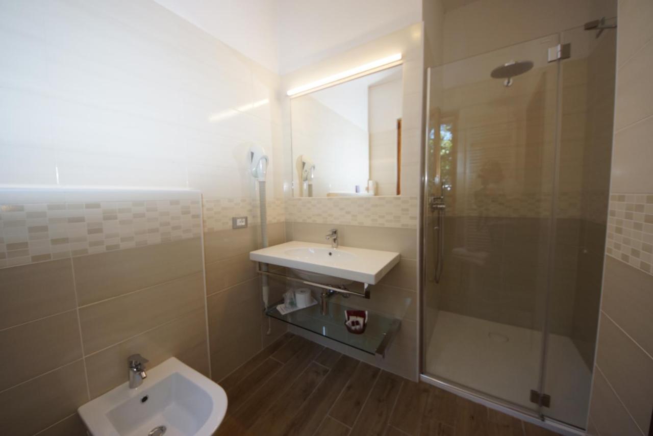 Hotel Alpi Malcesine Eksteriør billede