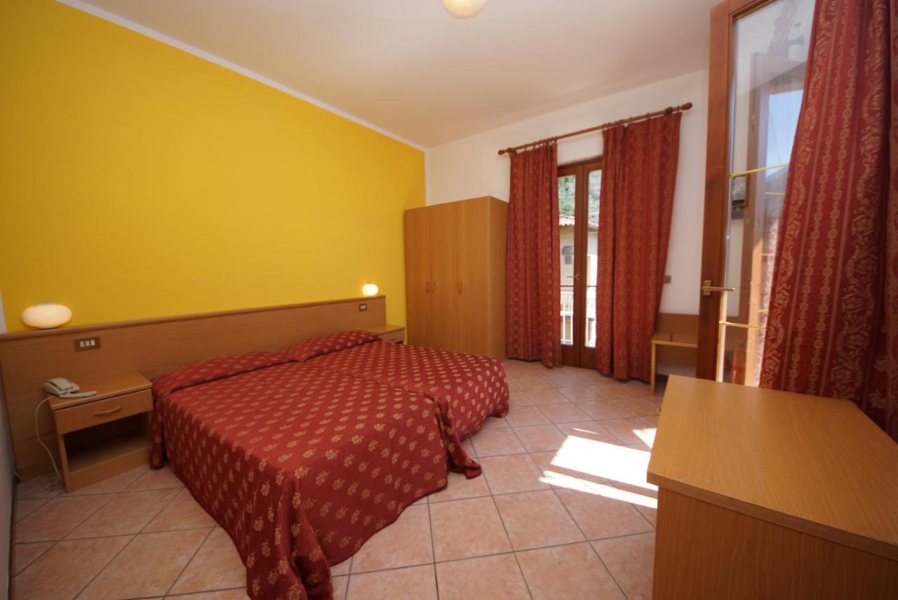 Hotel Alpi Malcesine Eksteriør billede