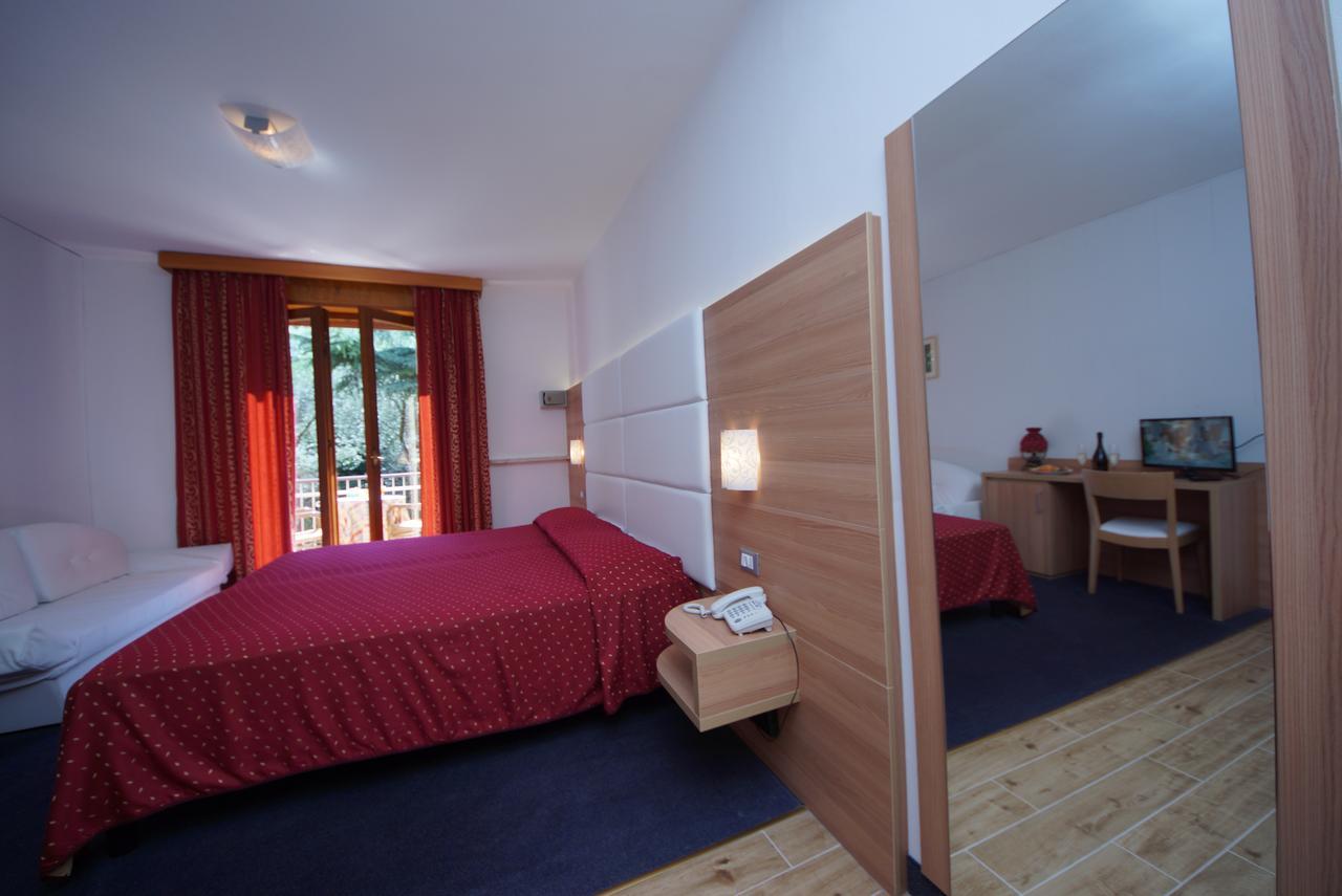 Hotel Alpi Malcesine Eksteriør billede