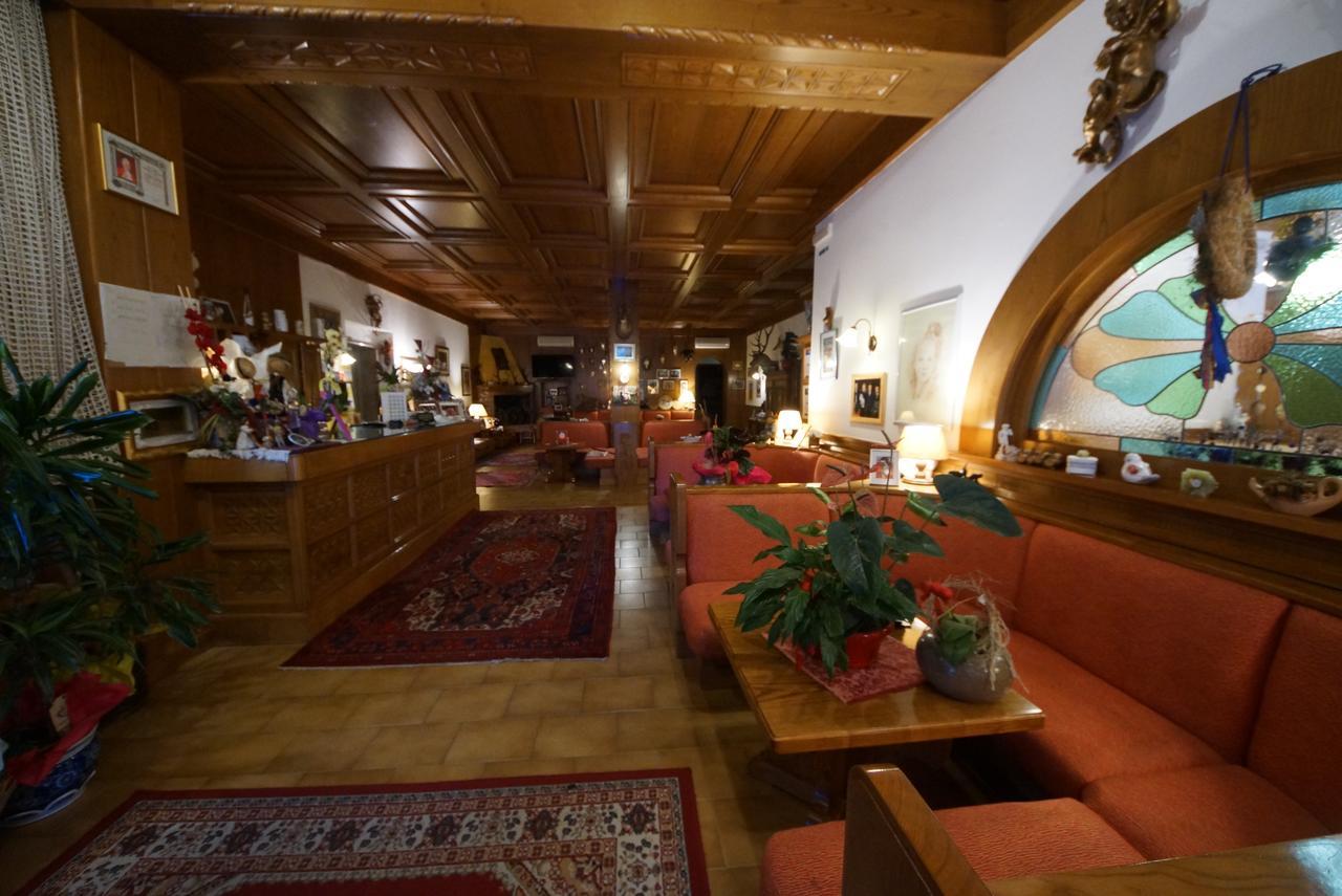 Hotel Alpi Malcesine Eksteriør billede